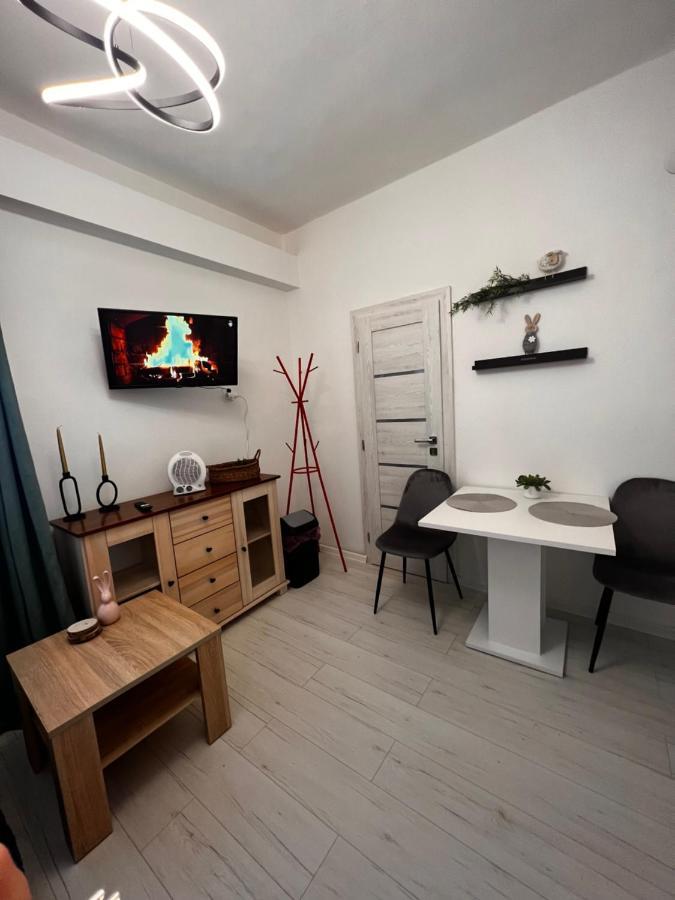 Apartmany V Centre - Vlastna Izba So Spolocnou Kuchynou A Kupelnou Moze Byt Zdielana 2 Inymi Izbami Martin Εξωτερικό φωτογραφία